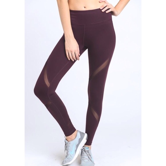 🌻2 for $20🌻 Magenta Mesh Panel Athletic Leggings - Picture 4 of 6